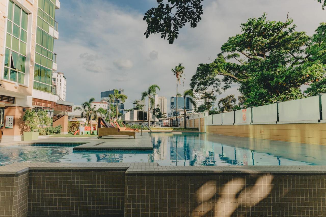 Ayala Mall 10Mins Walk Cebu City Apartment & Pool Exterior photo